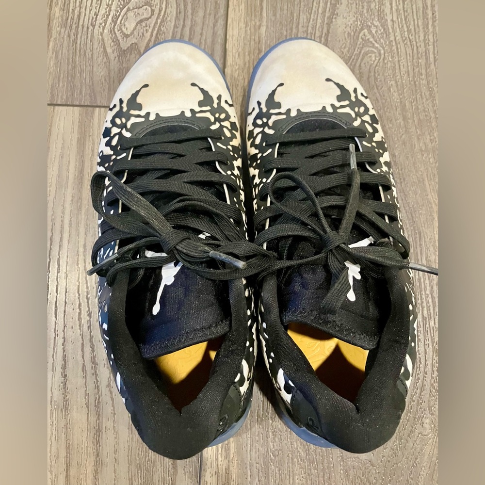 Jordons Zion 3’s - Youth size 7